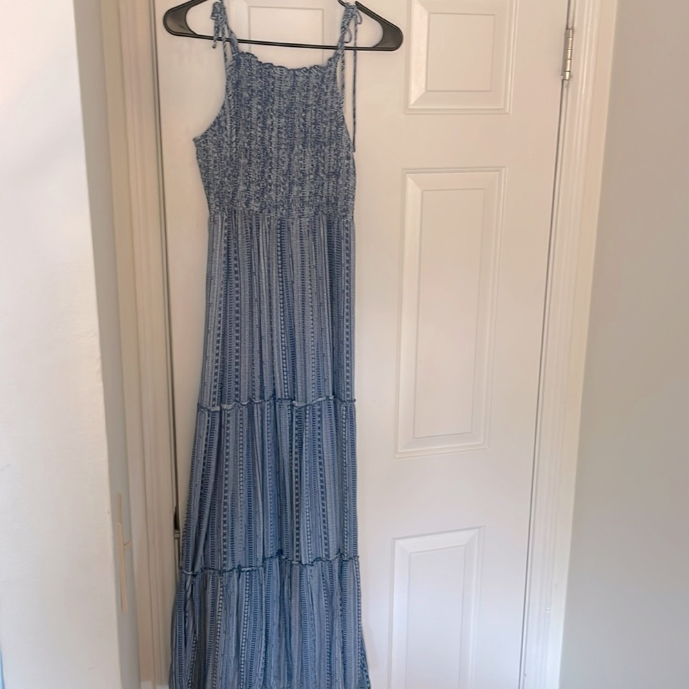 Flowy blue patterned dress. Perfect condition
